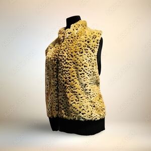 ▶Leopard Or Cheetah Print Faux Fur Vest With Black Sweater Back Boujee Punk Glam